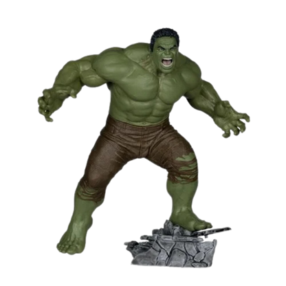 Marvel Studios Wave 1 Spider-Man: Brand New Day Hulk Posed Figure with Scene
